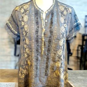 Johnny‎ Was embroidered blue cream w white button short sleeve small oversized